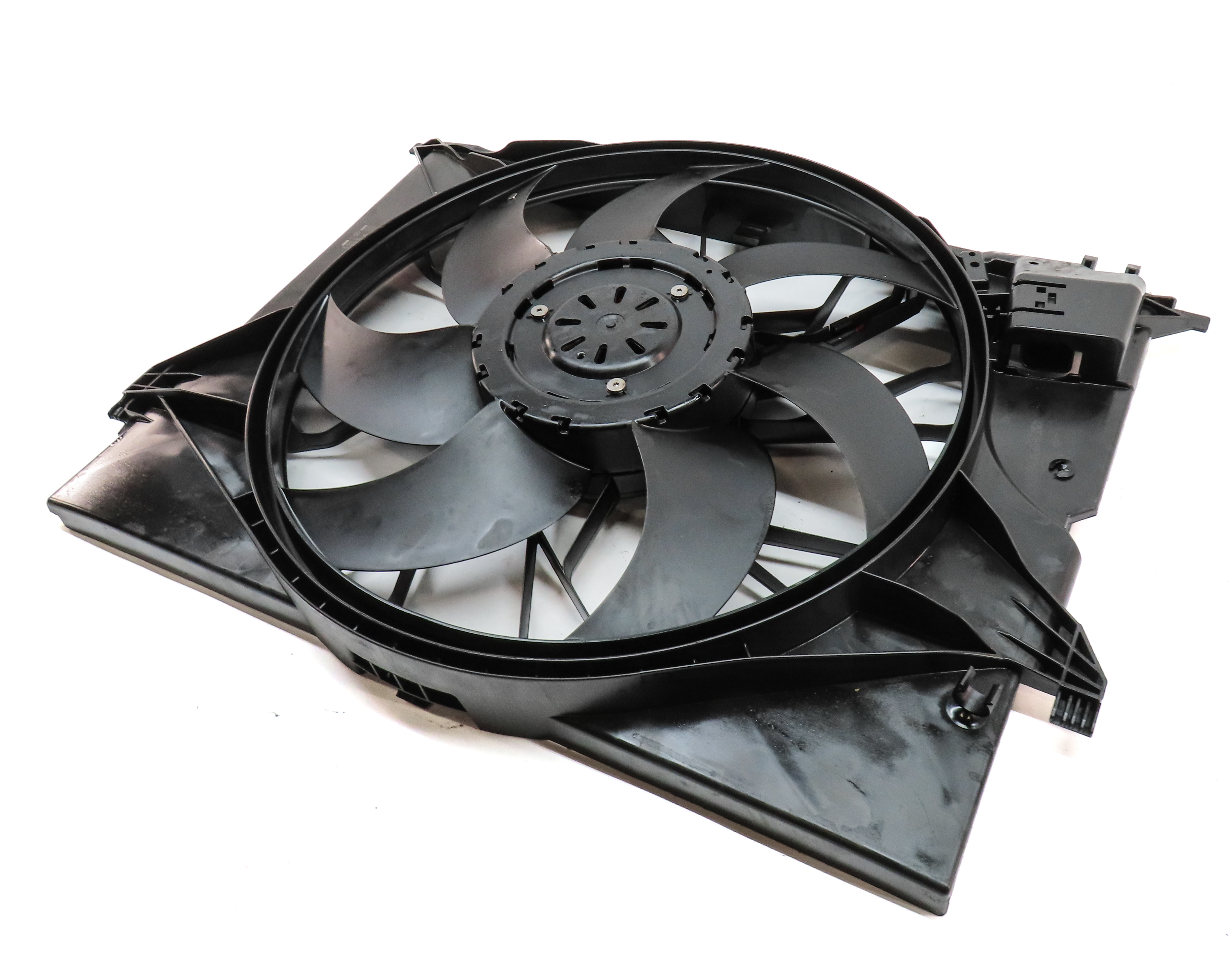 2009-2013 MERCEDES CL550 S350 S400 S450 S550 (W216 W221) RADIATOR COOLING FAN — exact item pictured